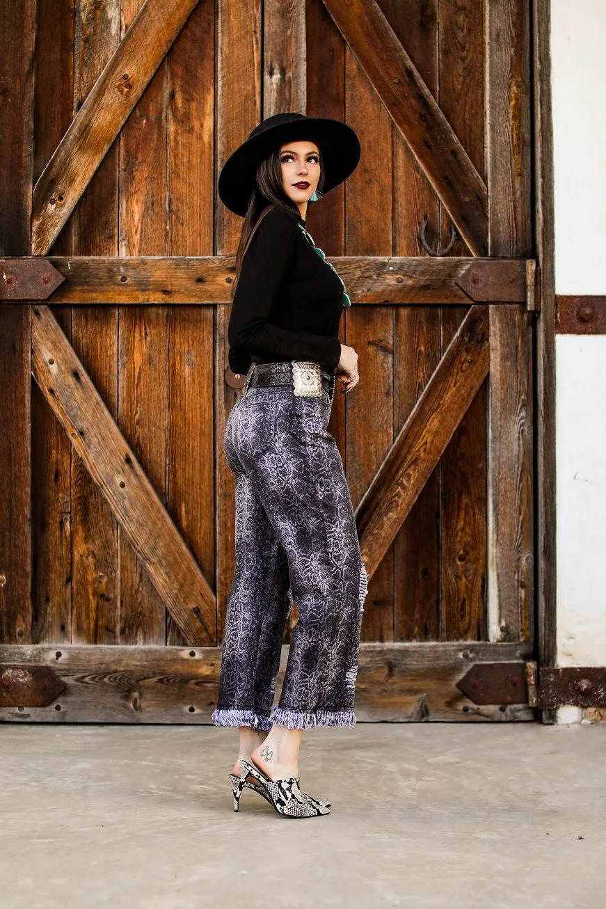 BLACK SNAKE PRINT FRAYED HEM BOYFRIEND JEAN
