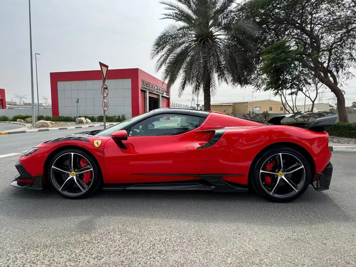 Ventus Veloce Side Skirts for Ferrari 296 GTB GTS FRP / Carbon Fiber