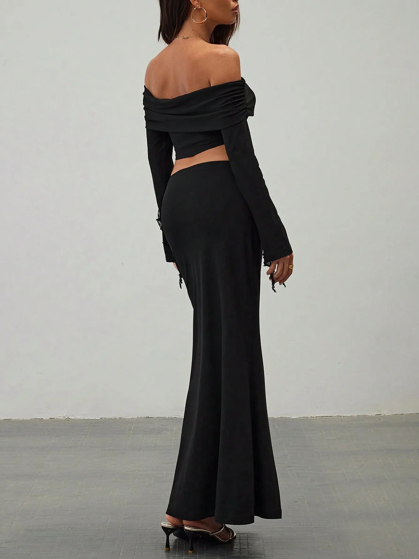 Women's Elegant Sexy Asymmetrical Top And Low Waist Bodycon Skirt  Sets With 3D Flowers